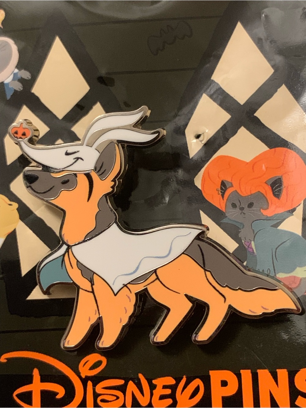 Disney Parks 2026 Cats & Dogs Halloween Costume LR Mystery Pin Full Set - Picture 4 of 16